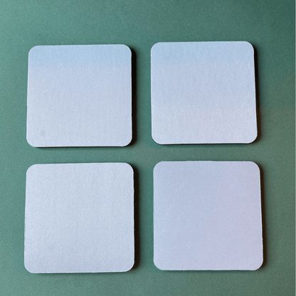 Satz mit 4 Untersetzern aus Schaumstoff